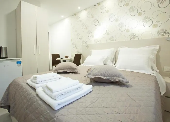 Laurea Guest house 3*